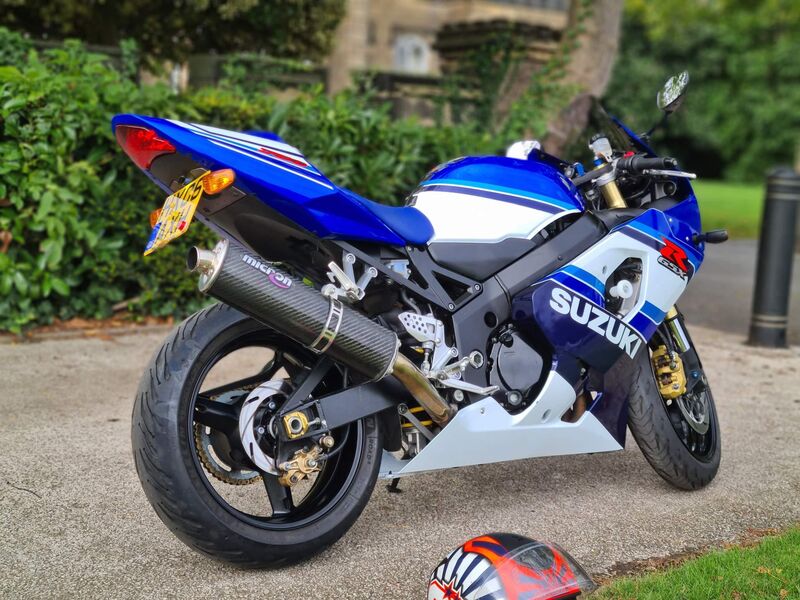 SUZUKI GSXR750