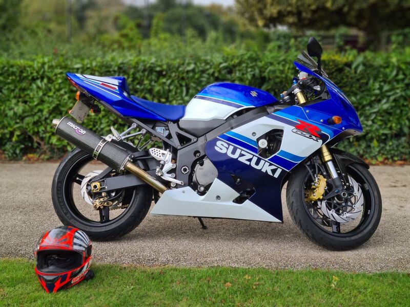 SUZUKI GSXR750