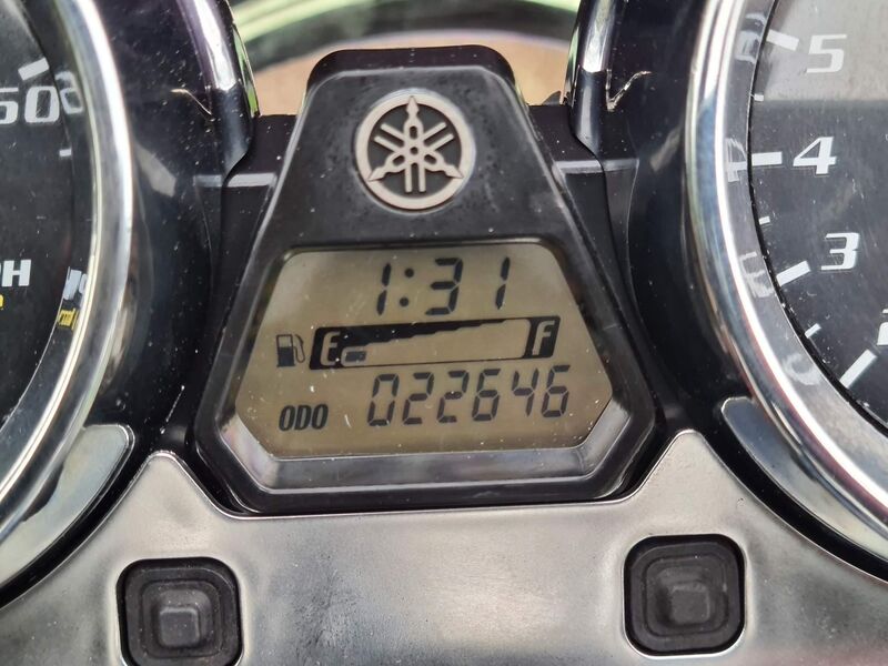 YAMAHA XJR1300