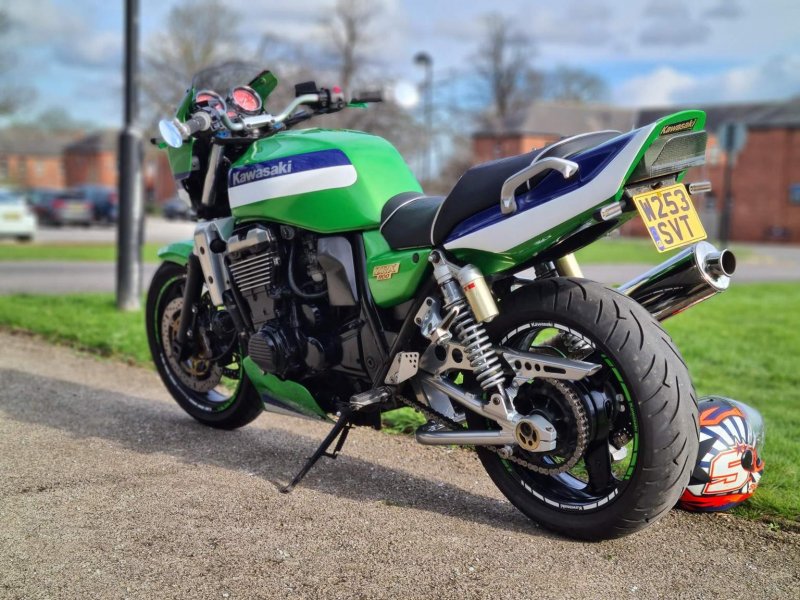 KAWASAKI ZRX1100