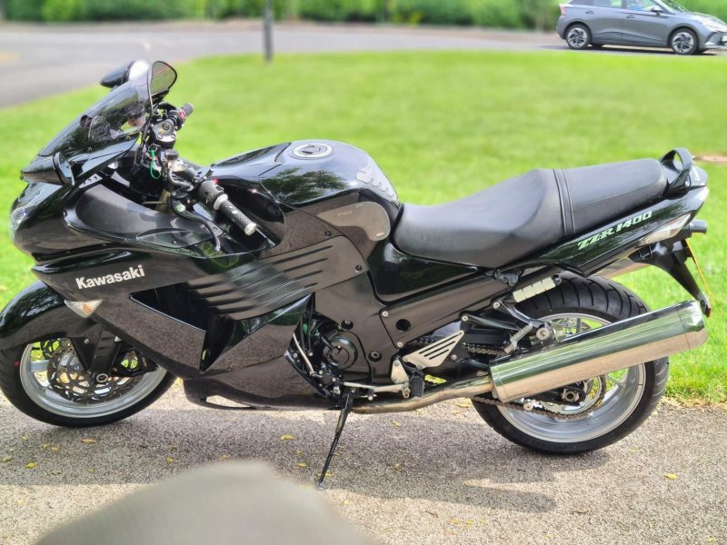 KAWASAKI ZZR1400