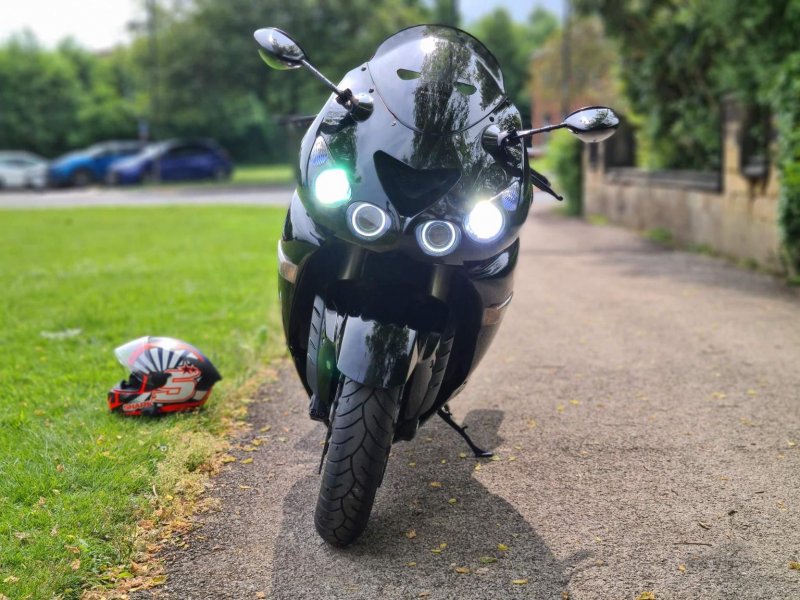 KAWASAKI ZZR1400