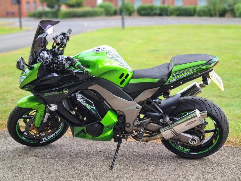 KAWASAKI Z1000