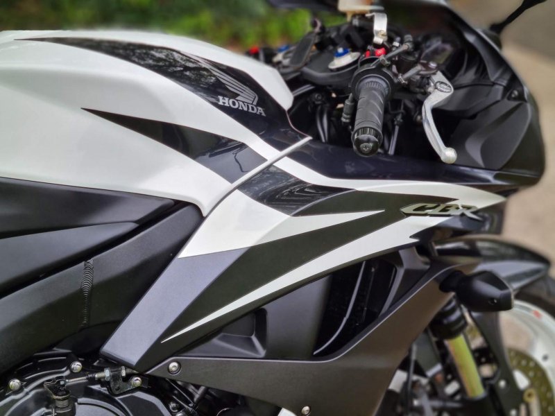 View HONDA CBR600RR 600RR