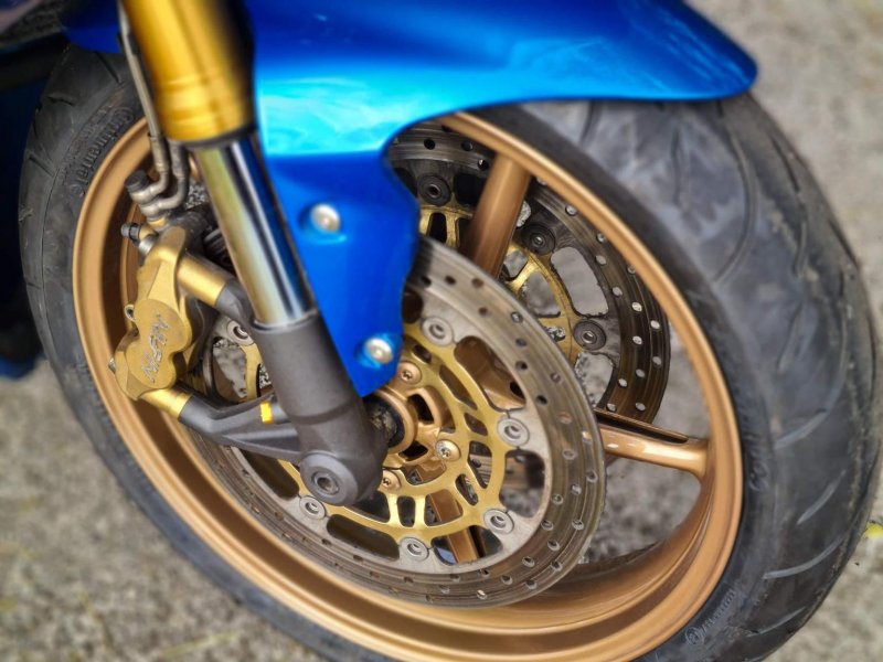 TRIUMPH DAYTONA 675