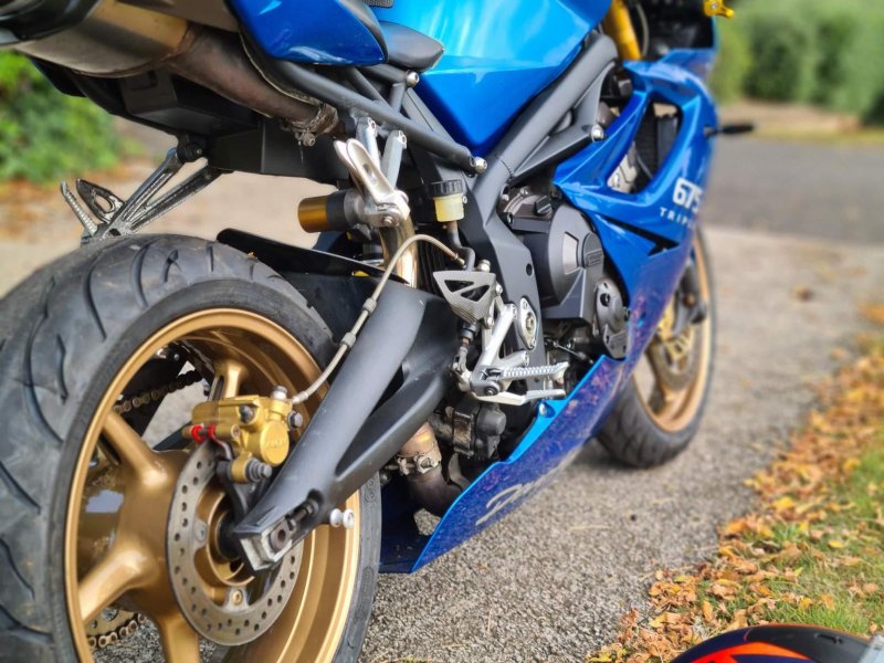 TRIUMPH DAYTONA 675