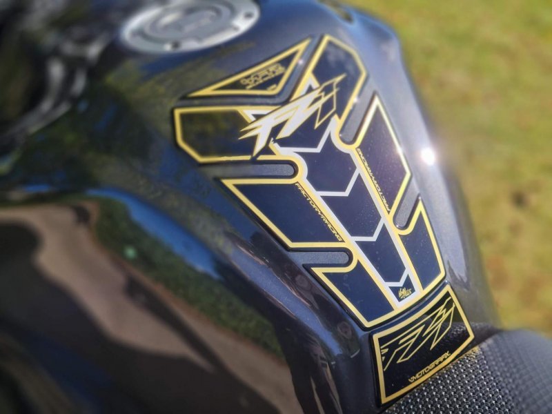 YAMAHA FZ1