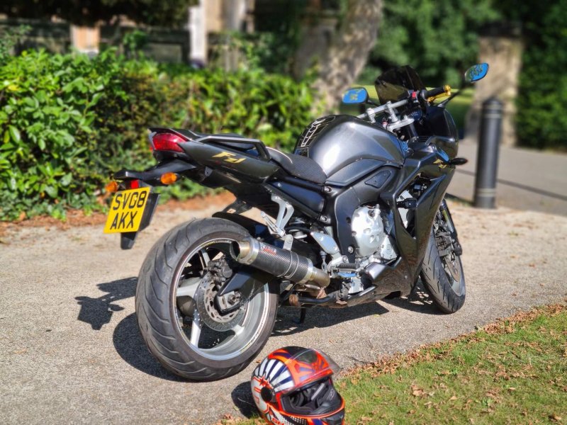 YAMAHA FZ1