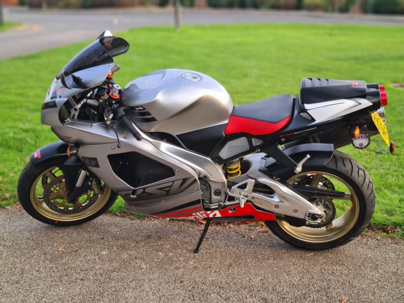 APRILIA RSV1000