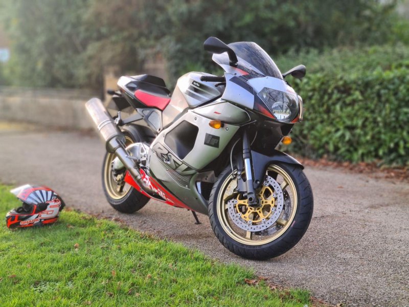 APRILIA RSV1000