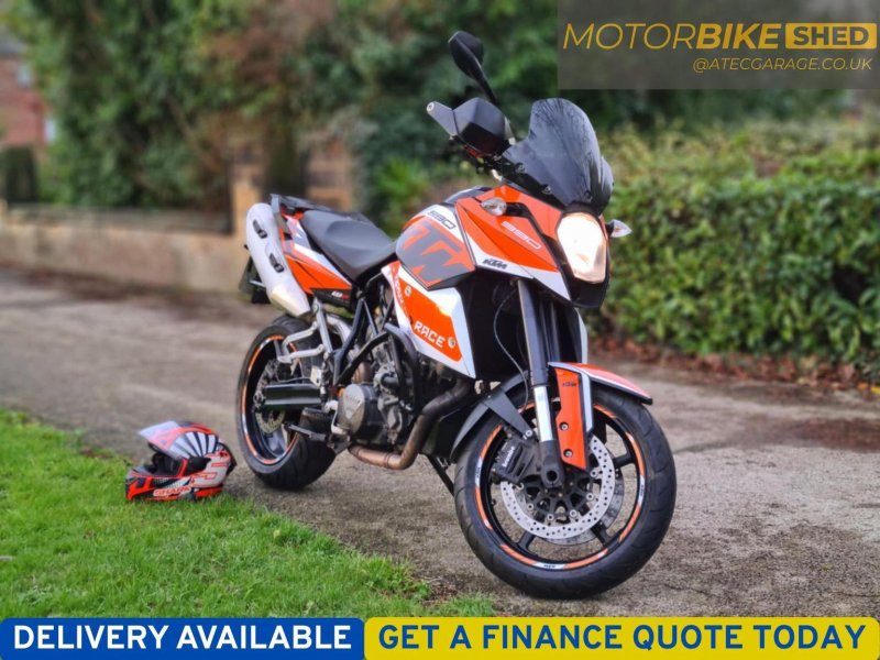 View KTM 990 