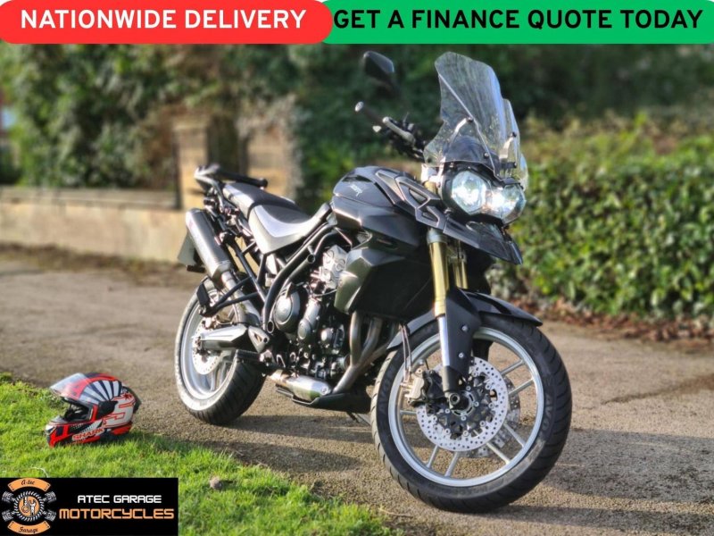 TRIUMPH TIGER 800
