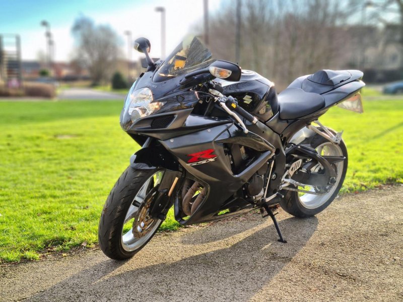 View SUZUKI GSXR750 750