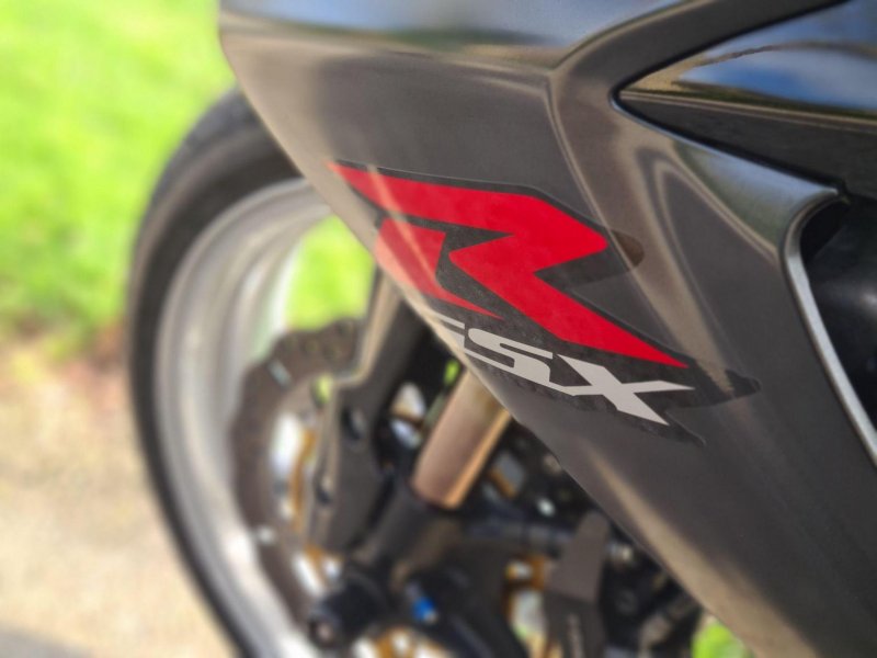 SUZUKI GSXR750