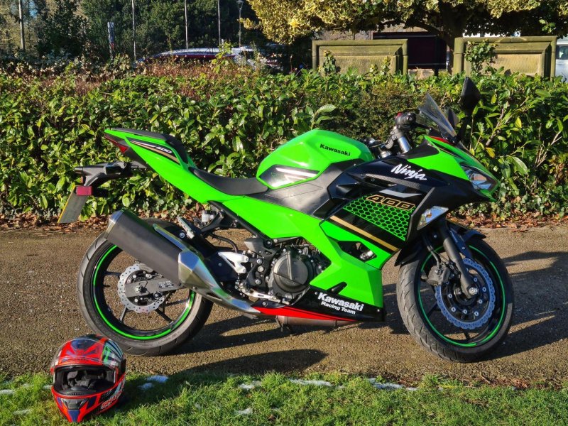 KAWASAKI Ninja 400