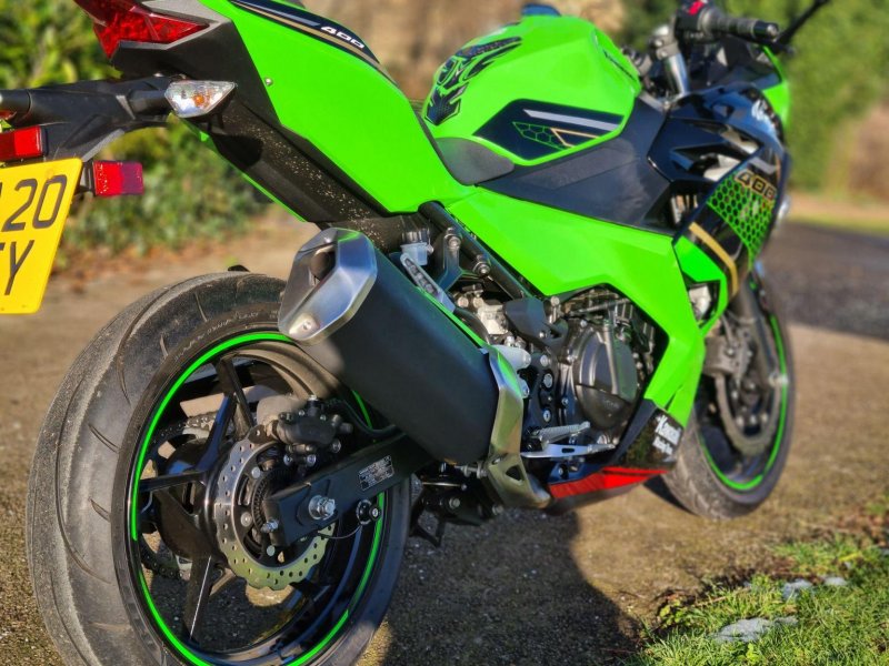 KAWASAKI Ninja 400