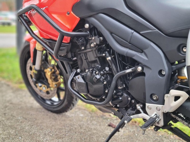 TRIUMPH TIGER 1050