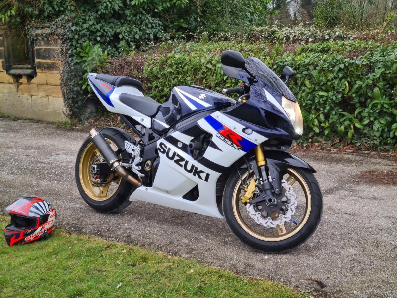 View SUZUKI GSXR1000 1000