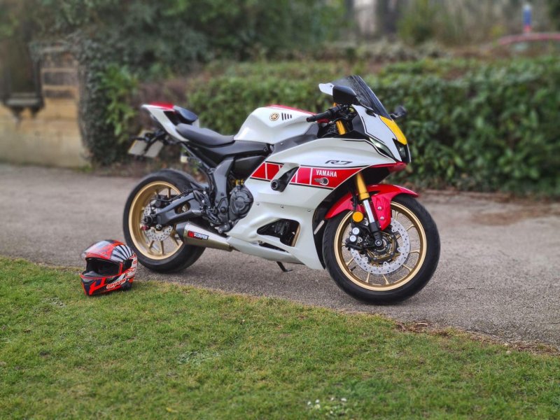 View YAMAHA R7 700 Euro 5