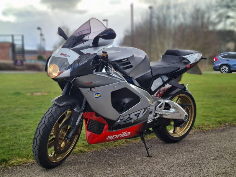APRILIA RSV1000