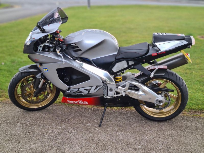 APRILIA RSV1000