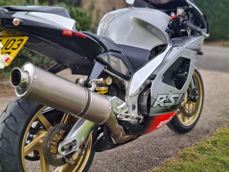 APRILIA RSV1000