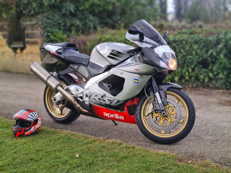 APRILIA RSV1000
