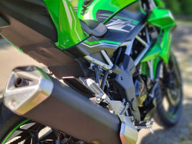 KAWASAKI Z125