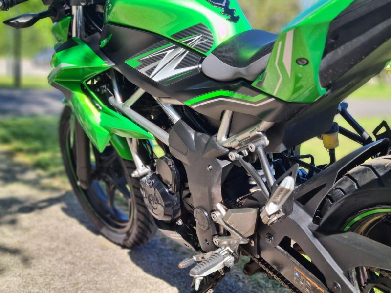 KAWASAKI Z125