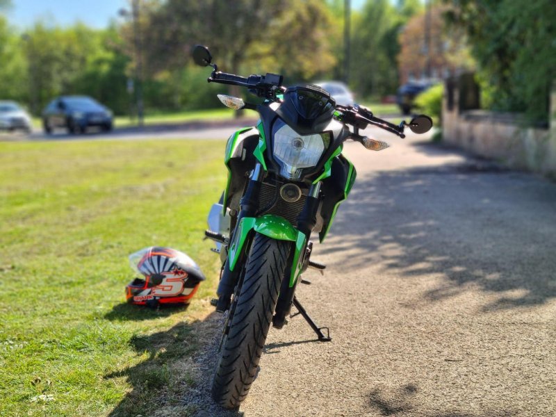 KAWASAKI Z125