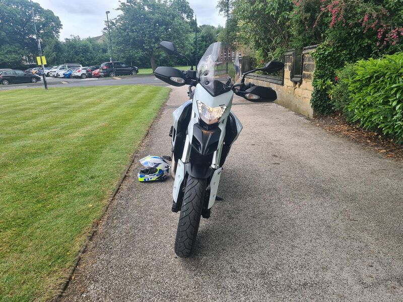 DUCATI Hyperstrada