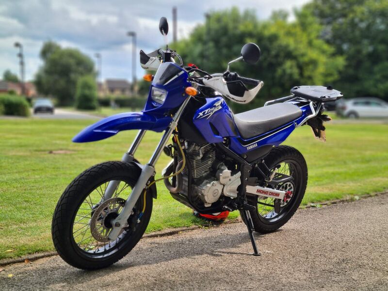 YAMAHA XT250