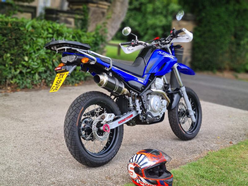 YAMAHA XT250
