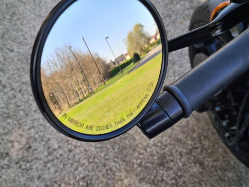 HARLEY-DAVIDSON Street